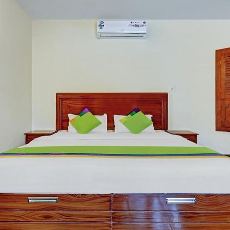 Treebo Trend Linchu Ayur Resort Kovalam Bagian luar foto