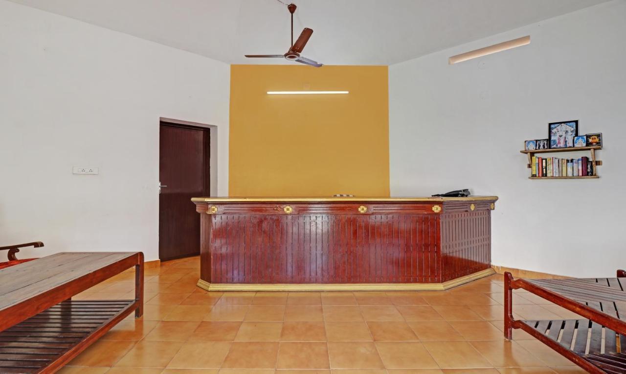 Treebo Trend Linchu Ayur Resort Kovalam Bagian luar foto
