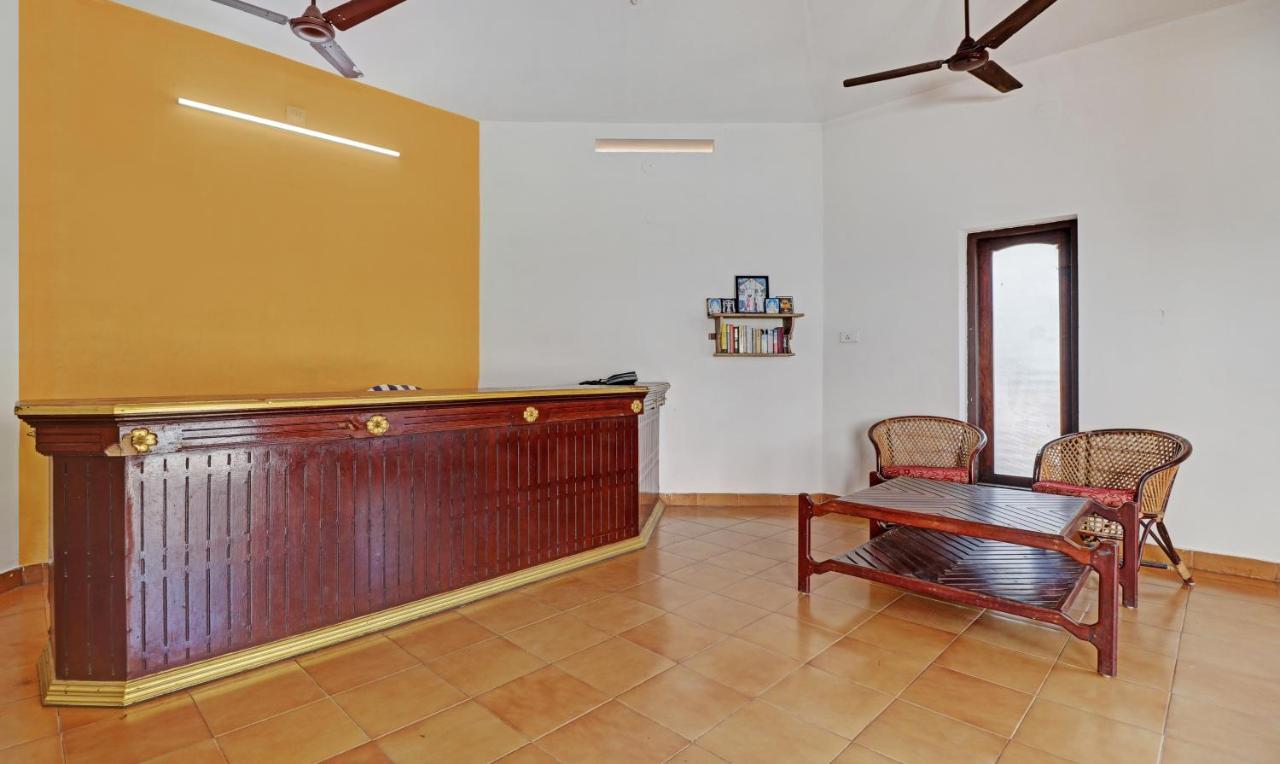 Treebo Trend Linchu Ayur Resort Kovalam Bagian luar foto