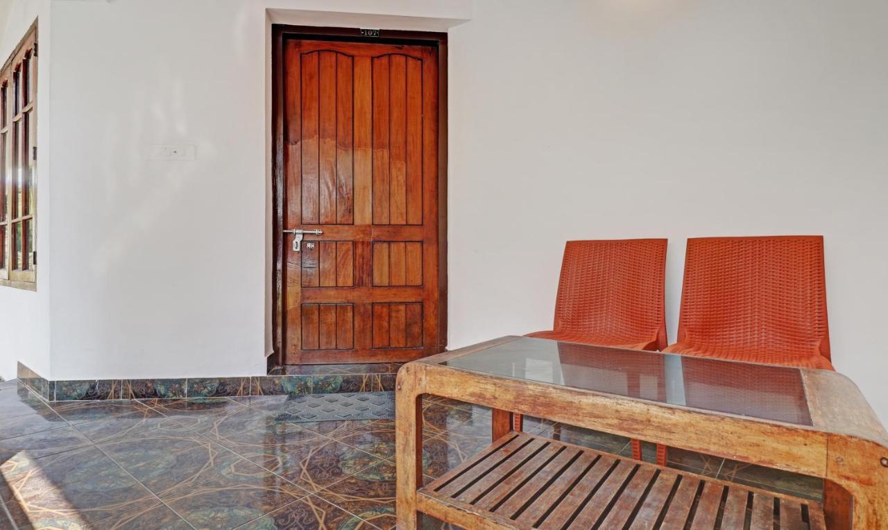 Treebo Trend Linchu Ayur Resort Kovalam Bagian luar foto